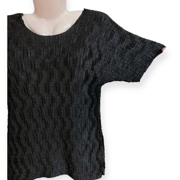 Michele Michelle Women's Black Crinkle Stretch Short Sleeve Blouse Vintage Sz M - Picture 3 of 5